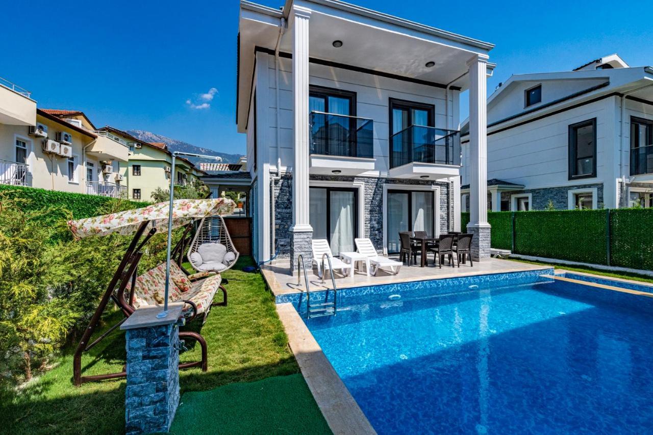 Salkim- 4 Bedroom Holiday Villa In Oludeniz Fethiye Kültér fotó