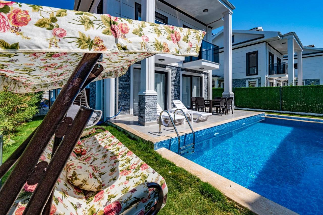 Salkim- 4 Bedroom Holiday Villa In Oludeniz Fethiye Kültér fotó